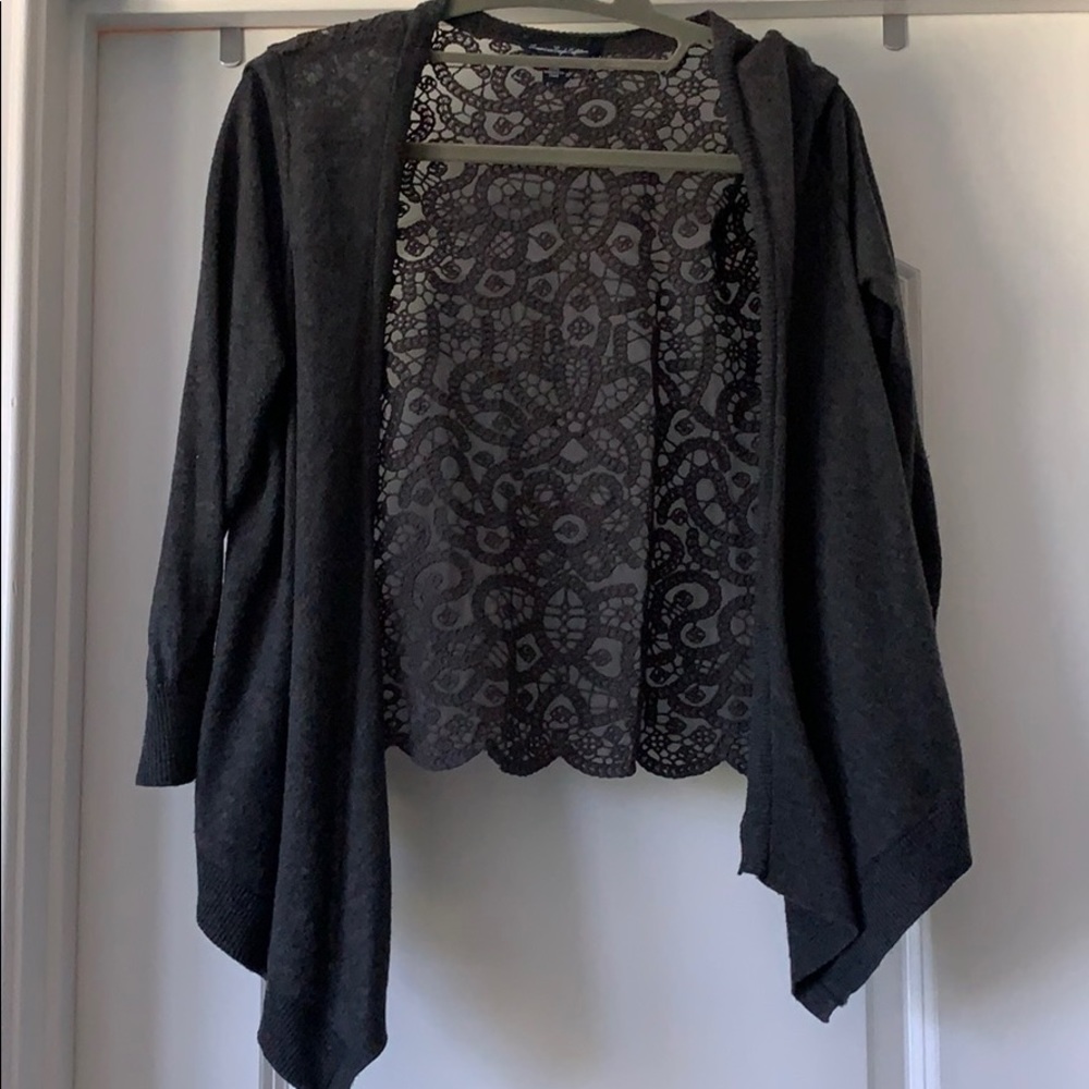 Detailed gray sweater